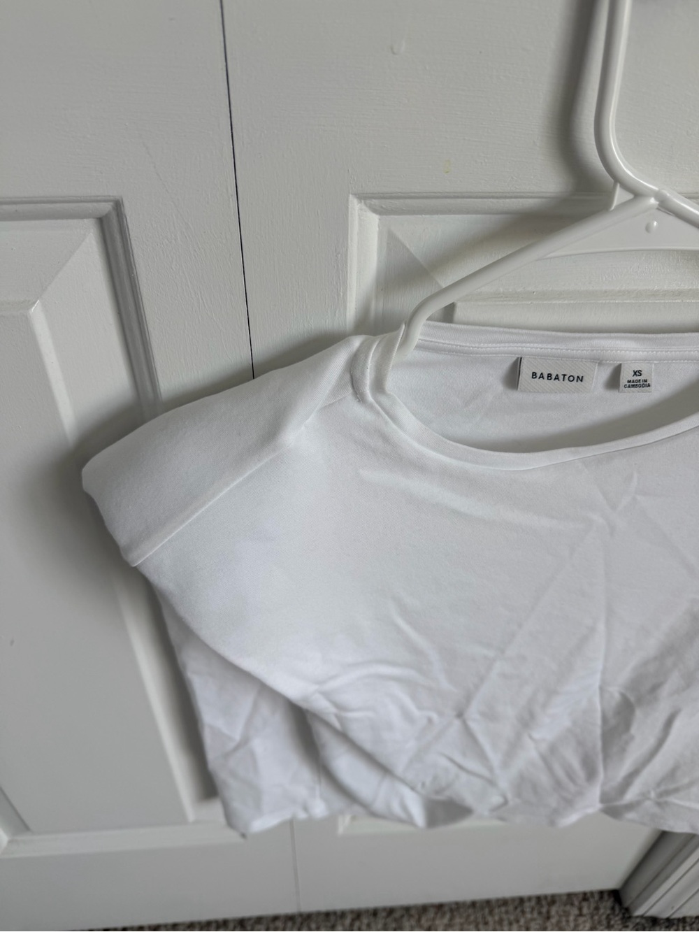 Aritzia Babaton Shoulder Pad Top - Picture 5 of 5